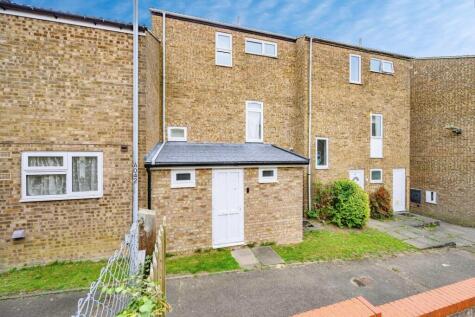 Petersfield Gardens, Luton, Bedfordshire, LU3