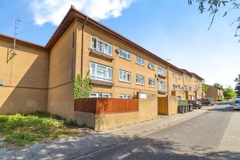Talland Avenue, Fishermead, Milton Keynes, Buckinghamshire, MK6