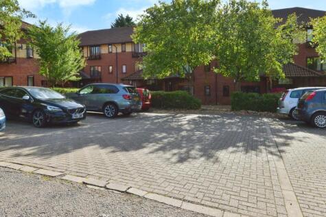 Troutbeck, Peartree Bridge, Milton Keynes, Buckinghamshire, MK6