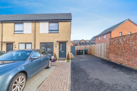 Joyce Rise, Glebe Farm, Milton Keynes, Buckinghamshire, MK17