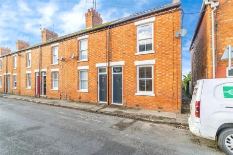 Coronation Road, Stony Stratford, Milton Keynes, Buckinghamshire, MK11