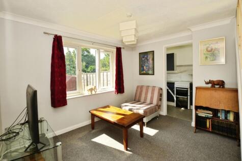 Springwood Drive, Ashford, Kent, TN23