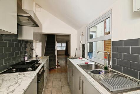 Castle Road, Chatham, Kent, ME4