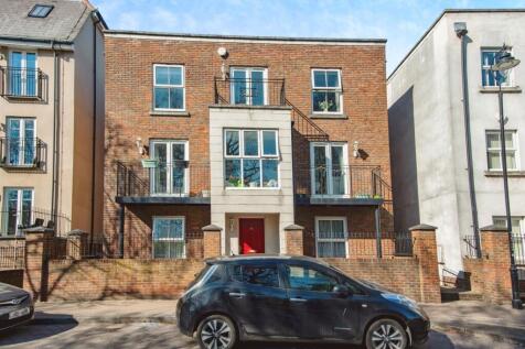 Ingress Park Avenue, GREENHITHE, Kent, DA9