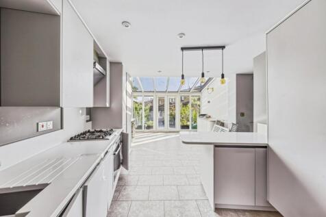 Waterstone Way, Greenhithe, Kent, DA9