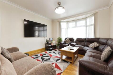 Brook Road, Northfleet, Gravesend, Kent, DA11