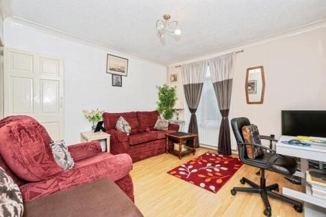 Lower Range Road, Gravesend, Kent, DA12