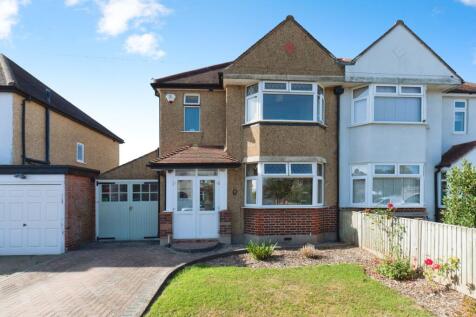 Vallis Way, Chessington, KT9