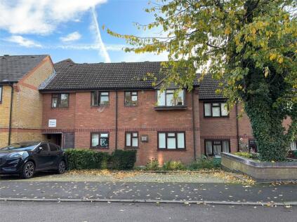 Pear Tree Close, Chessington, KT9