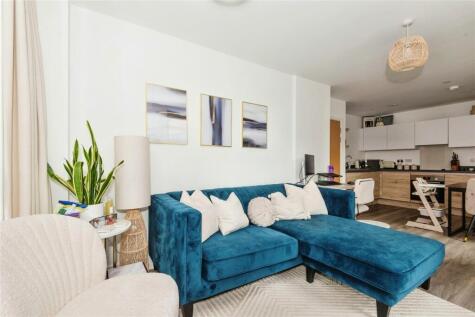 Marketfield Way, Redhill, Surrey, RH1