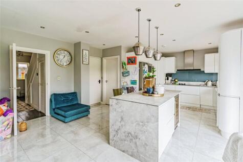 Brook Road, Merstham, Redhill, Surrey, RH1