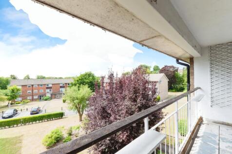 Basinghall Gardens, Sutton, SM2