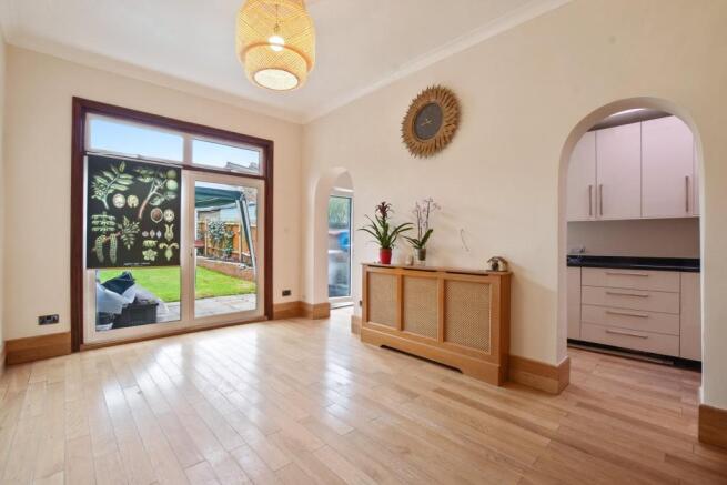6 Bedroom House To Rent In Colney Hatch Lane London N10 N10 Rh Rightmove Co Uk 6 Bedroom House For Rent London Ontario 6 Bedroom House To Rent London 6 Bedroom House To Rent In Colney Hatch Lane London N10 N10 Rh Rightmove Co Uk 6 Bedroom House For Rent London Ontario 6 Bedroom House To Rent London