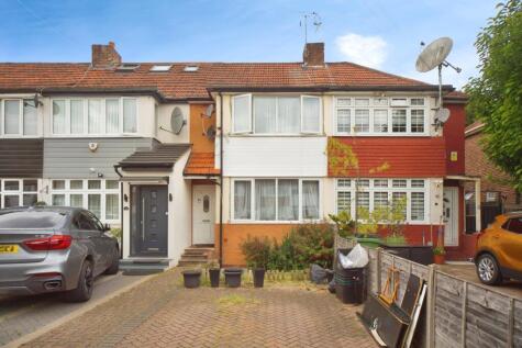 Queens Drive, Waltham Cross, Hertfordshire, EN8