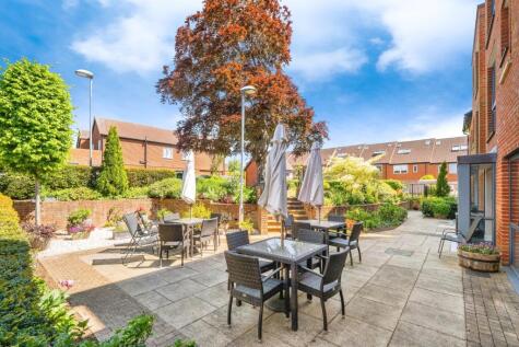 St. Margarets Way, Midhurst, West Sussex, GU29