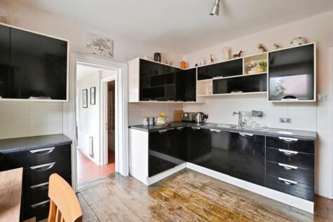 Sussex Terrace, Bepton Road, Midhurst, West Sussex, GU29