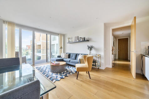 Maison House, Whetstone, N20