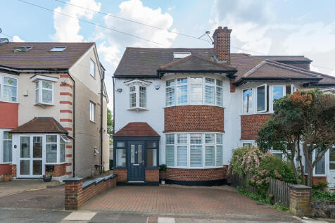 Walfield Avenue, Whetstone, N20