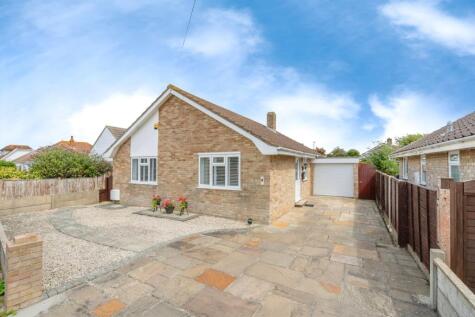 Pond Road, Bracklesham Bay, Chichester, PO20