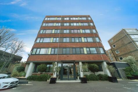 Upperton Road, EASTBOURNE, East Sussex, BN21