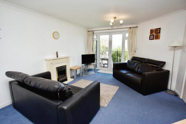 Lounge Room (1)