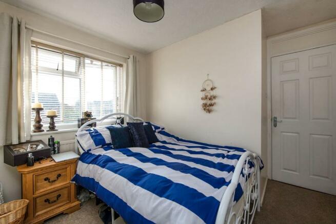 2 Bedroom End Of Terrace House For Sale In Sywell Crescent