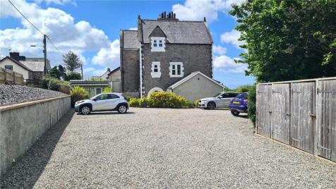 Laurence House, Brynffynnon, Y Felinheli, Gwynedd, LL56