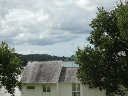 Ffordd Garnedd, Y Felinheli, Gwynedd, LL56