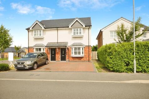 Cae'r Ysgol, Caernarfon, Gwynedd, LL55