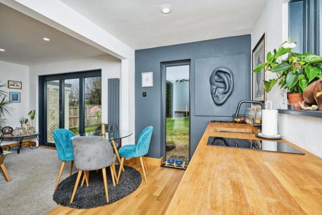 Kitchen/Dining Area