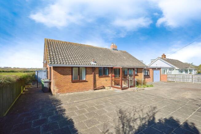 Side Access/Driveway