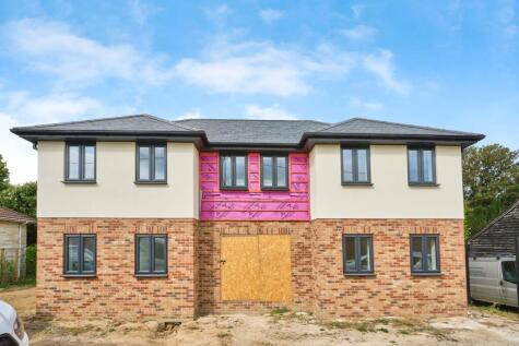 Brookside, Blackwater Road, Newport, Isle of Wight, PO30