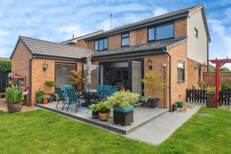 Fairholme Close, Saughall, Chester, Cheshire, CH1