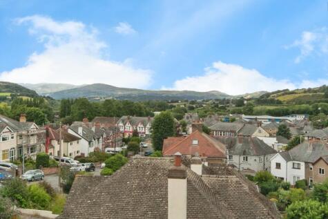 Tan Yr Allt Avenue, Mochdre, Colwyn Bay, Conwy, LL28