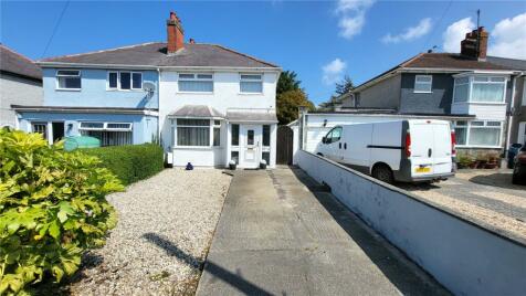 Holyhead - 3 bedroom semi-detached house for sale