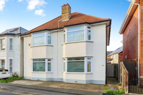 Gladstone Road, Bournemouth, BH7