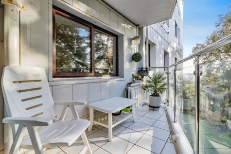 Lower Warberry Road, Torquay, TQ1