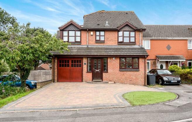 4 bedroom house for sale in Barney Evans Crescent, Waterlooville ...