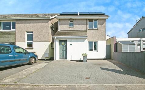 Castle View Close, Redruth, Cornwall, TR15