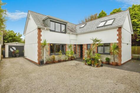 West Road, Quintrell Downs, Newquay, Cornwall, TR8
