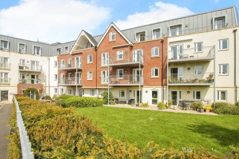 Macaulay Road, Broadstone, Dorset, BH18