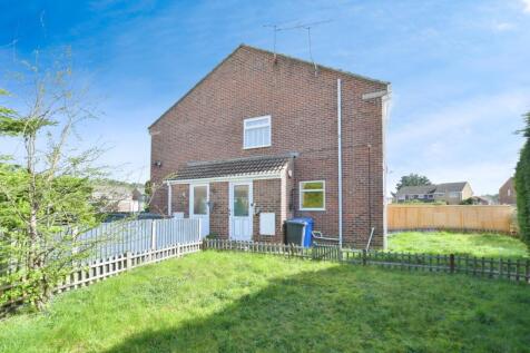 Redhoave Road, Canford Heath, Poole, Dorset, BH17