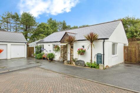 Borlase Crescent, St. Austell, Cornwall, PL25