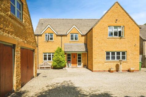 Pennylands Bank, Broadway, Worcestershire, WR12