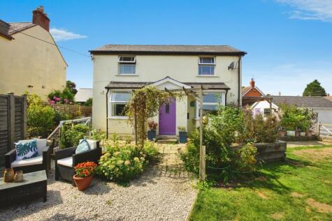 Woodend Lane, Cam, Dursley, Gloucestershire, GL11