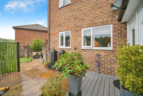 Buckingham Way, DORCHESTER, Dorset, DT1