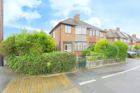 Colchester Road, Leicester, Leicestershire, LE5