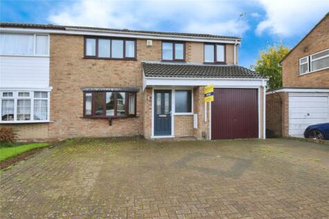 Torrington Close, Wigston, Leicestershire, LE18