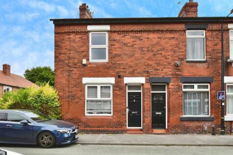 Beaconsfield Road, Altrincham, WA14