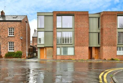 New Street, Altrincham, Greater Manchester, WA14